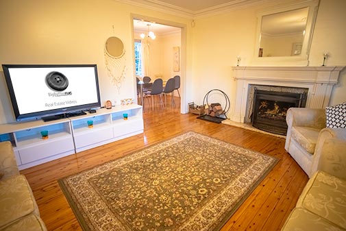 Lounge interior photo